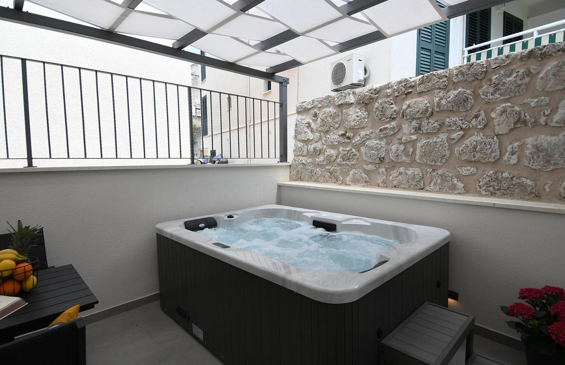 Jacuzzi Apartment Minnie Дубровник Экстерьер фото